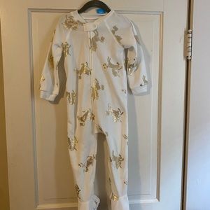 NWT Comfy The Children’s Place Unicorn pajamas